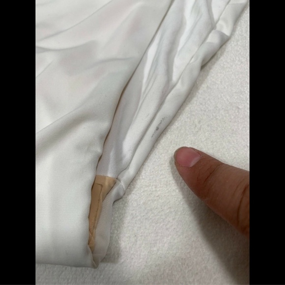 NEW $148 Robin Piccone Casey Colorblock Bandeau‎ One-Piece Swimsuit [SZ 4 ] - Picture 6 of 8